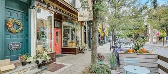 Modern Private Getaway on Main Street Lambertville