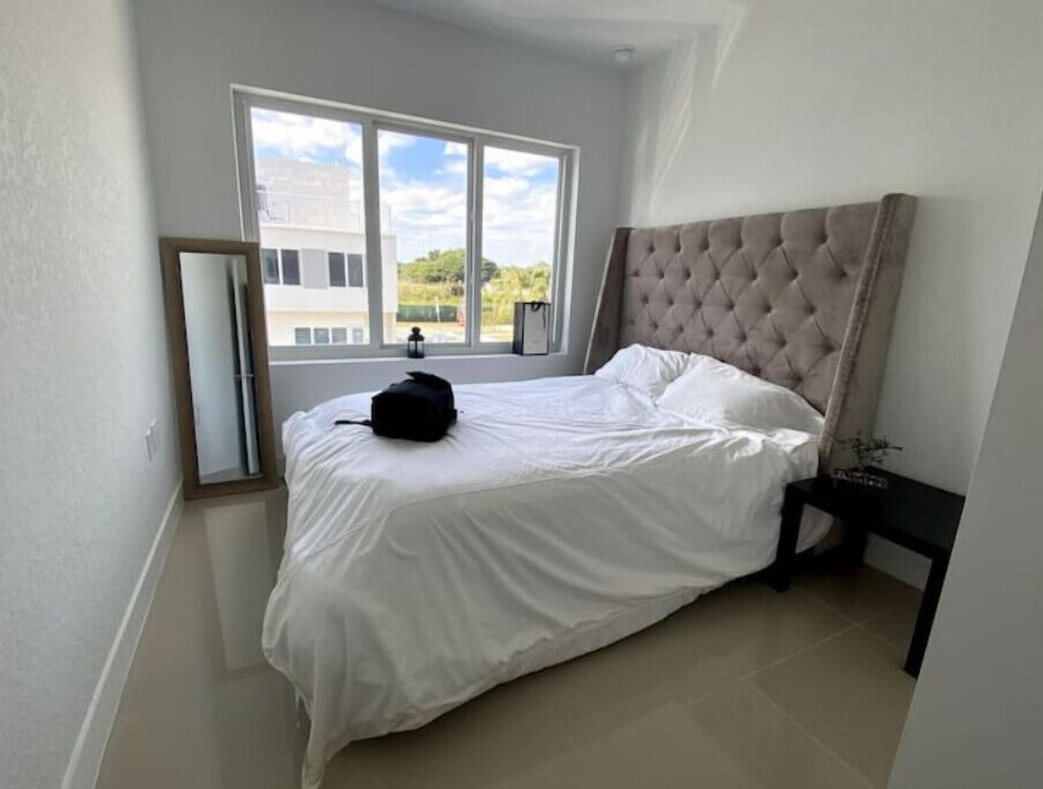 Paradise Gardens House