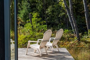 Terrace/patio - KOTI 3 (Two Bedroom) Traverse City's Scandinavian Cabins, vacation home on TART & mins to Traverse C... (Williamsburg)