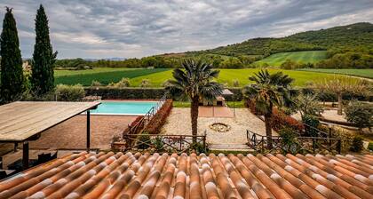 Villa Chiara, private house with swimming pool