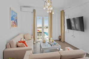 Smart TV - Villa Coraline With Seaview and Swimming Pool (Paros)