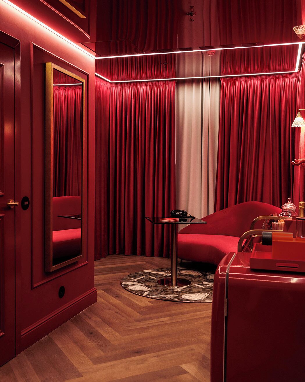 Photo - Upon Angels - Adults Only