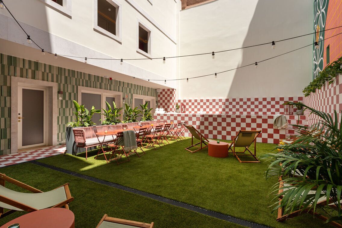 Foto - Upon Angels - Adults Only