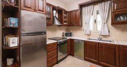 Villa Eleni - Luxurioese Familienvilla im Traditionellen Stil