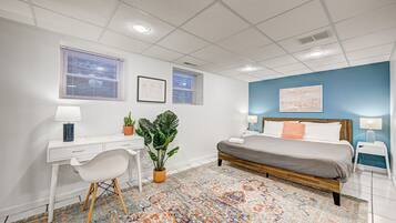 2 bedrooms, iron/ironing board, WiFi, bed sheets