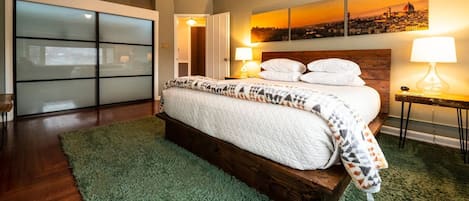 5 bedrooms, desk, iron/ironing board, travel cot