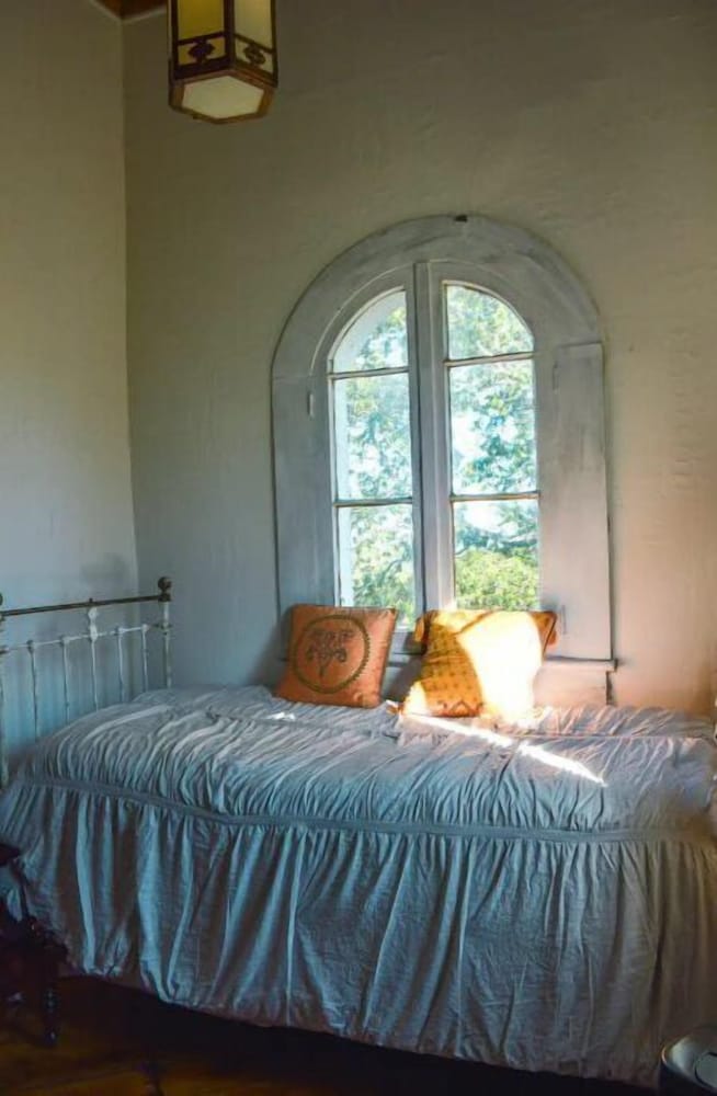 Spectacular Mountain View, Historic House Amherst Vrbo