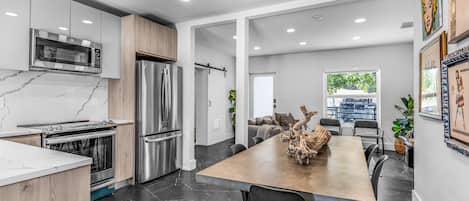 Private kitchen
