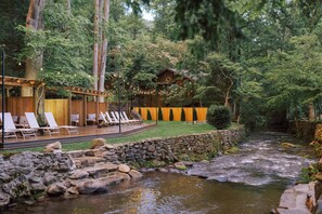 Property grounds - Poplar Cabin at Creekside Hideaway (Gatlinburg)