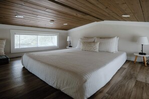 2 bedrooms, WiFi, bed sheets - Ivy Cabin at Creekside Hideaway (Gatlinburg)