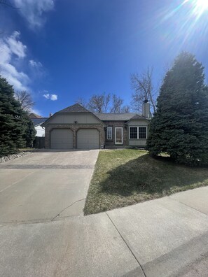 Exterior - Welcomes you! (Arvada)