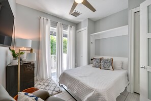 3 habitaciones, tabla de planchar con plancha, cuna de viaje y wifi