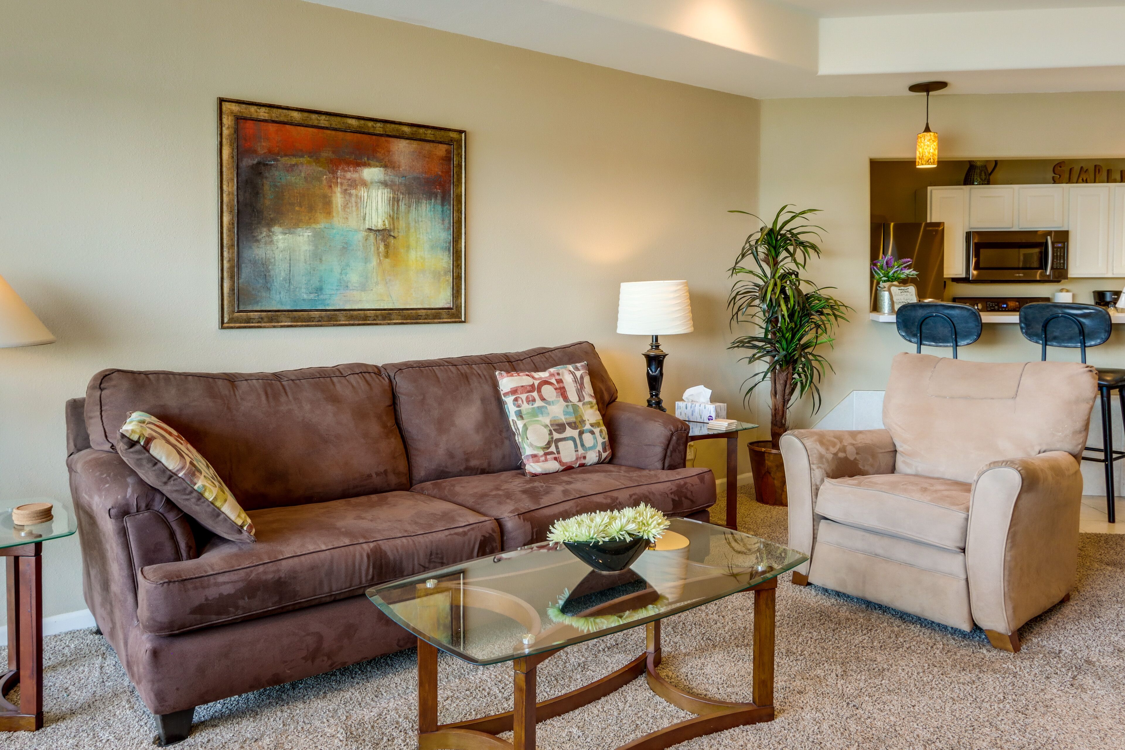 Lake Ozark Condo Rental w/ Pool & Lake Access!