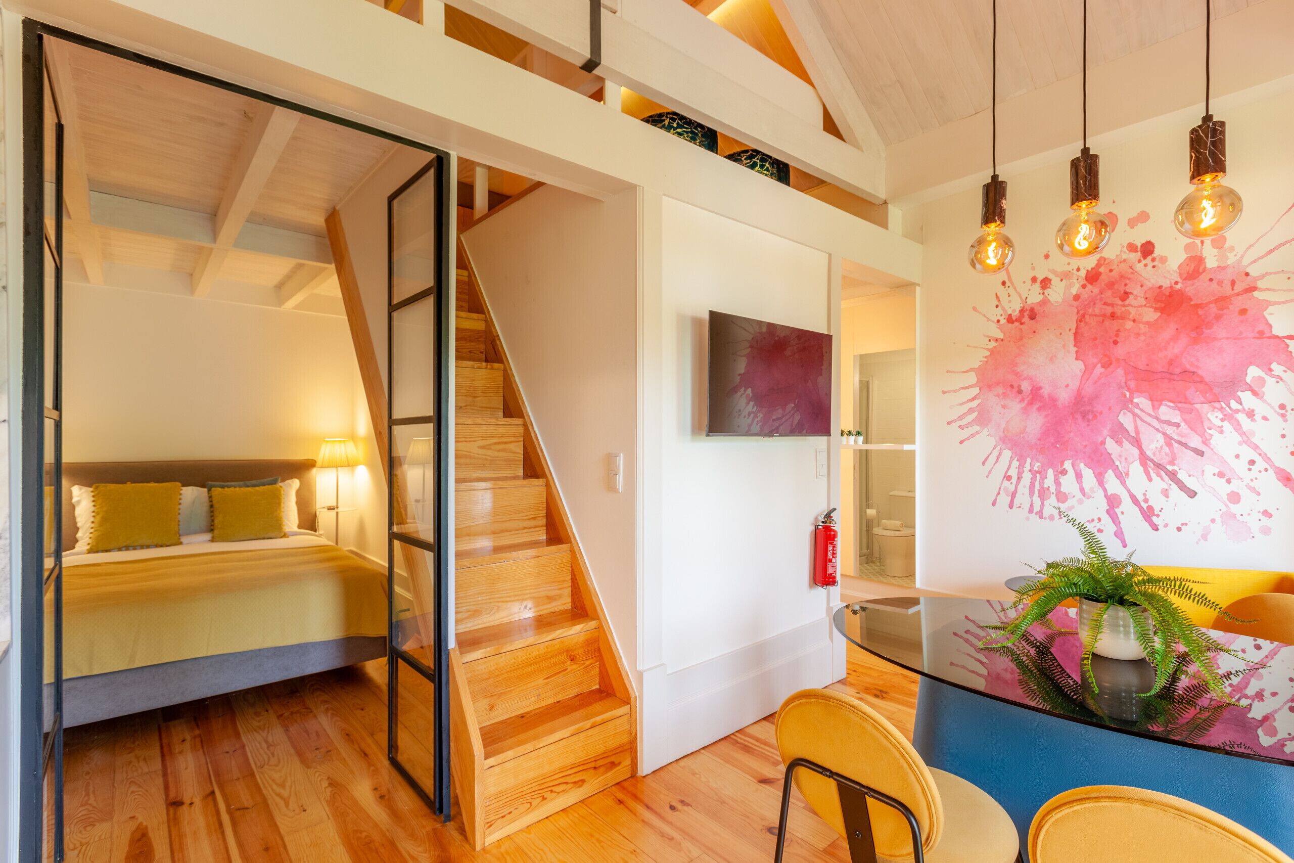 2 camere, una scrivania, ferro/asse da stiro, Wi-Fi gratuito