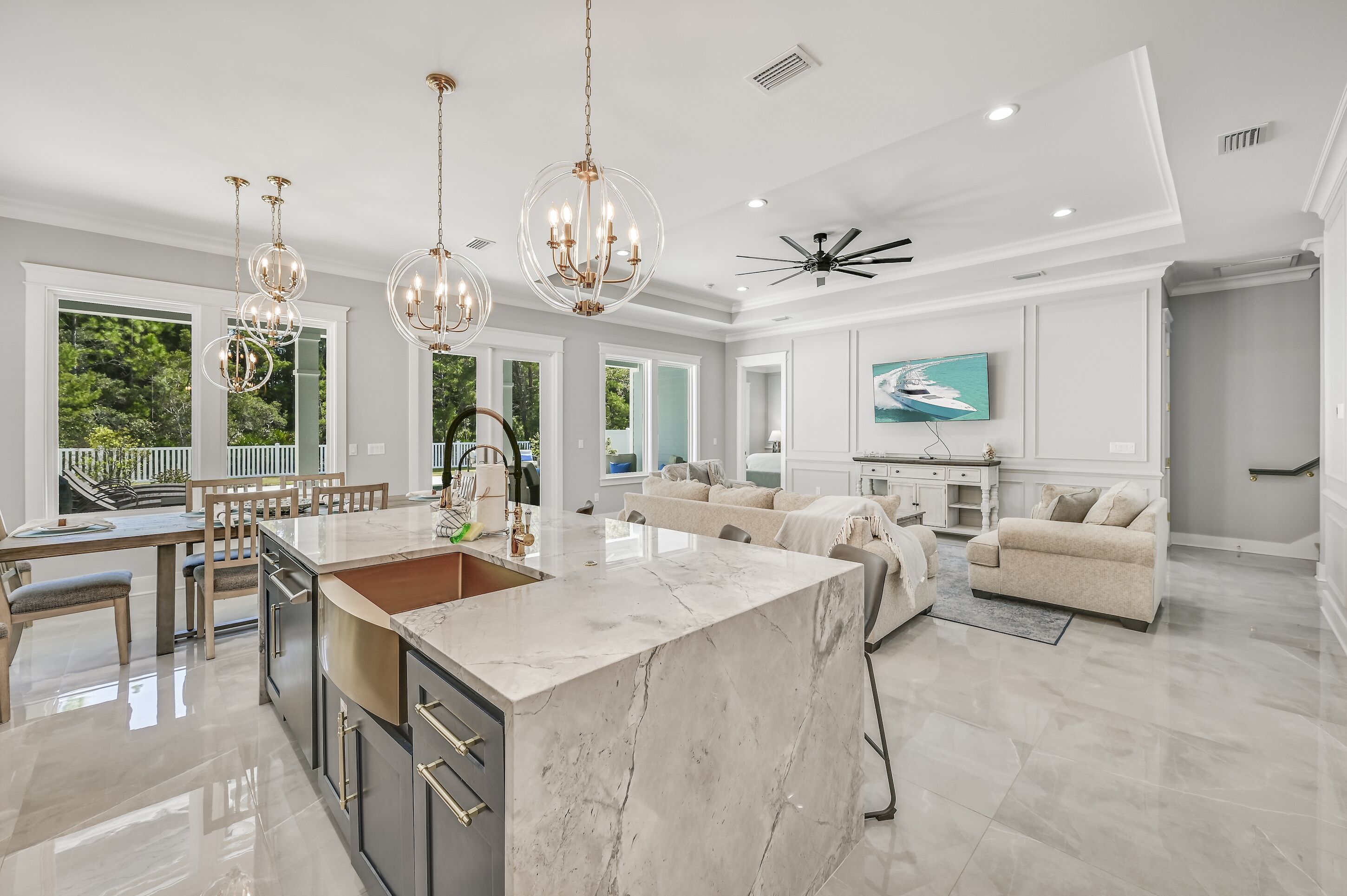 House | Private kitchen | Full-size fridge, microwave, oven, stovetop