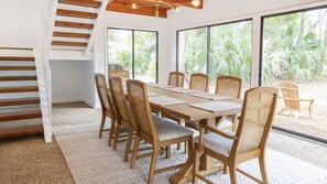 Dining - 5 Willow Oak Road at The Sea Pines Resort (Hilton Head Island)