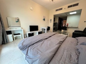 1 bedroom - Studio | Steps from Downtown (Business Bay)