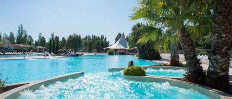 Utomhuspool