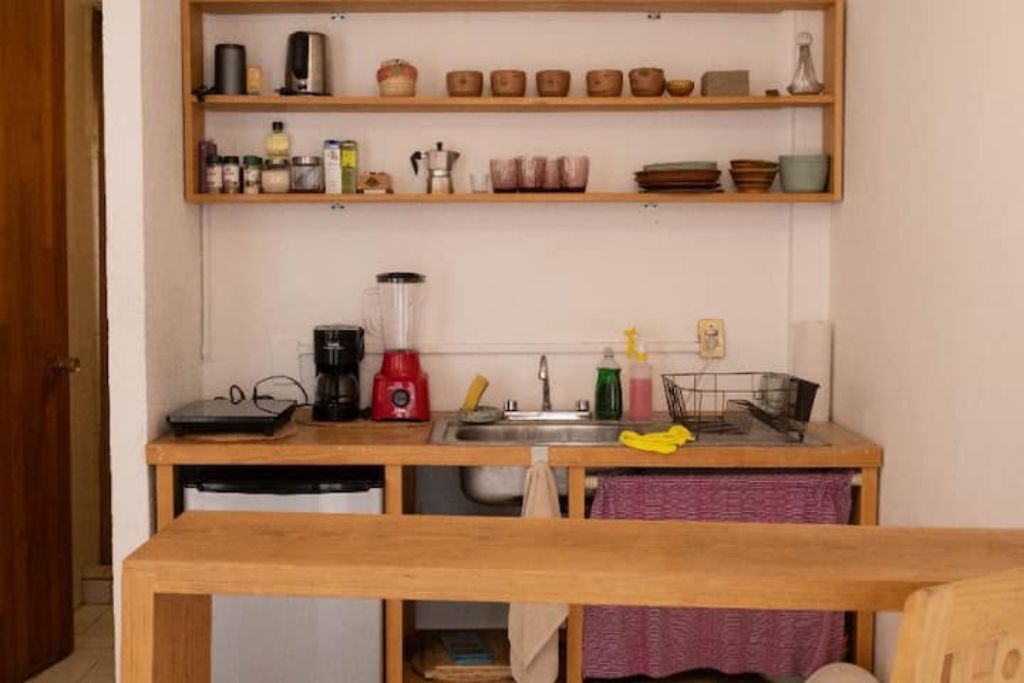 Sunny home in Oaxaca City Center with a/c