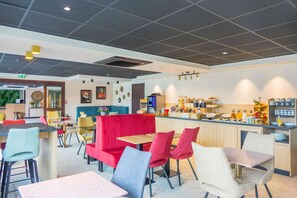 Daily buffet breakfast (EUR 14 per person)