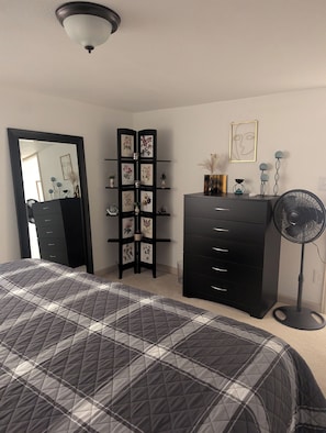 1 bedroom, desk, iron/ironing board, free WiFi