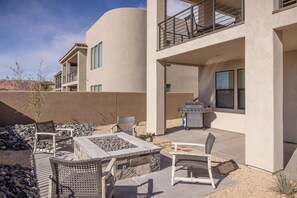 House, Multiple Beds (Desert Retreat) | Terrace/patio