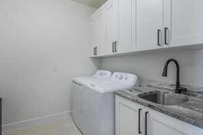 House, Multiple Beds (Desert Retreat) | Interior - Desert Retreat (St. George)