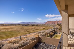 Casa, varias camas (Desert Retreat) | Áreas de la propiedad