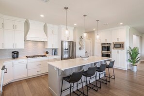 House, Multiple Beds (Around The World At The Ledges) | Private kitchen - Around The World At The Ledges (St. George)