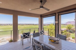 House, Multiple Beds (Around The World At The Ledges) | Outdoor dining