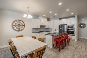 House, Multiple Beds (Pool ParTee Paradise) | Dining - Pool Partee Paradise (St. George)