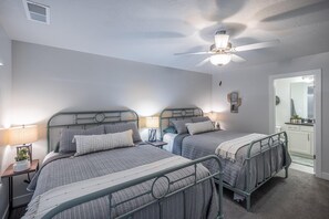 House, Multiple Beds (Pool ParTee Paradise) | 5 bedrooms