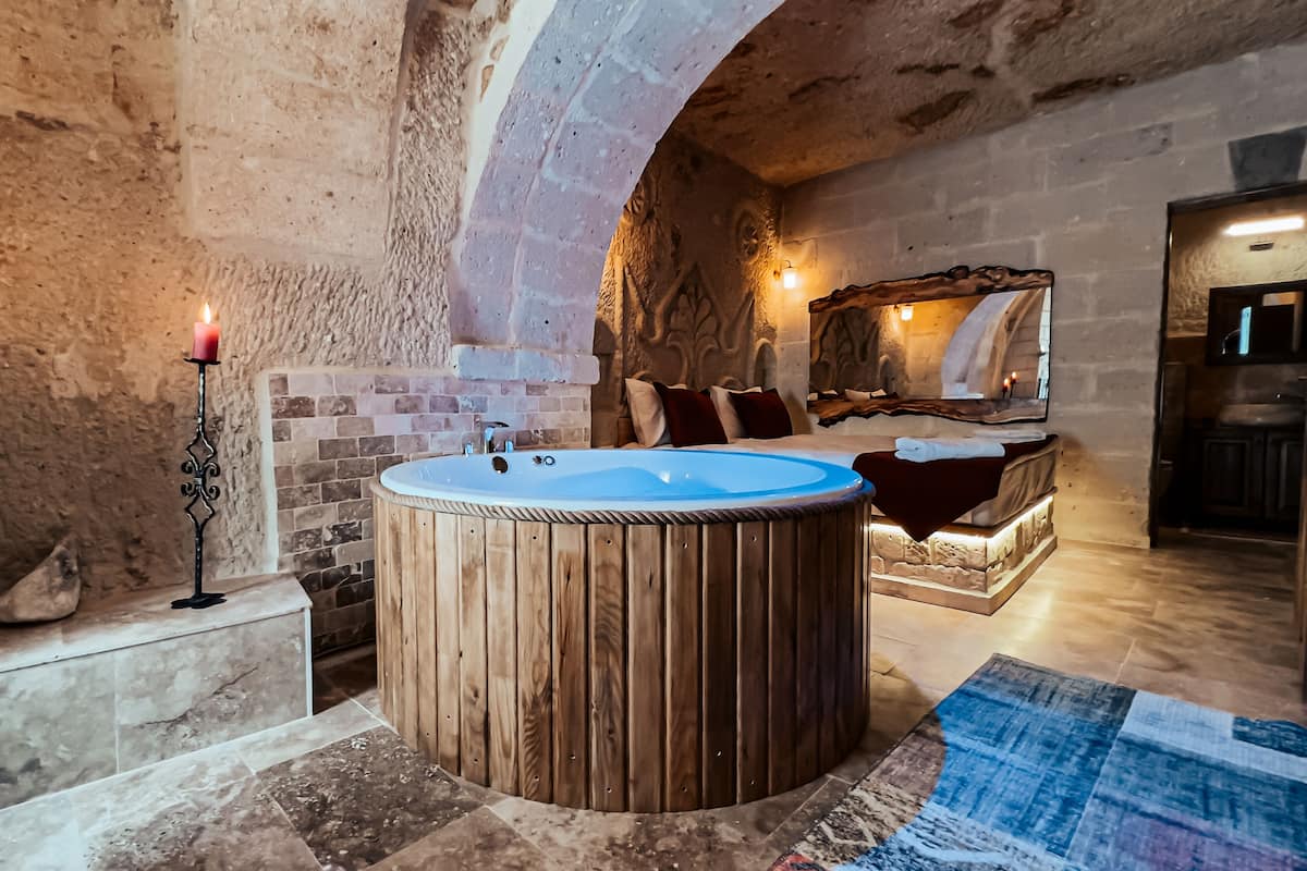 Luxury Suite | 1 bedroom, premium bedding, in-room safe, individually decorated