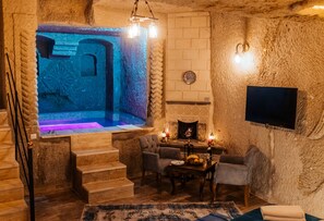 حمام سباحة