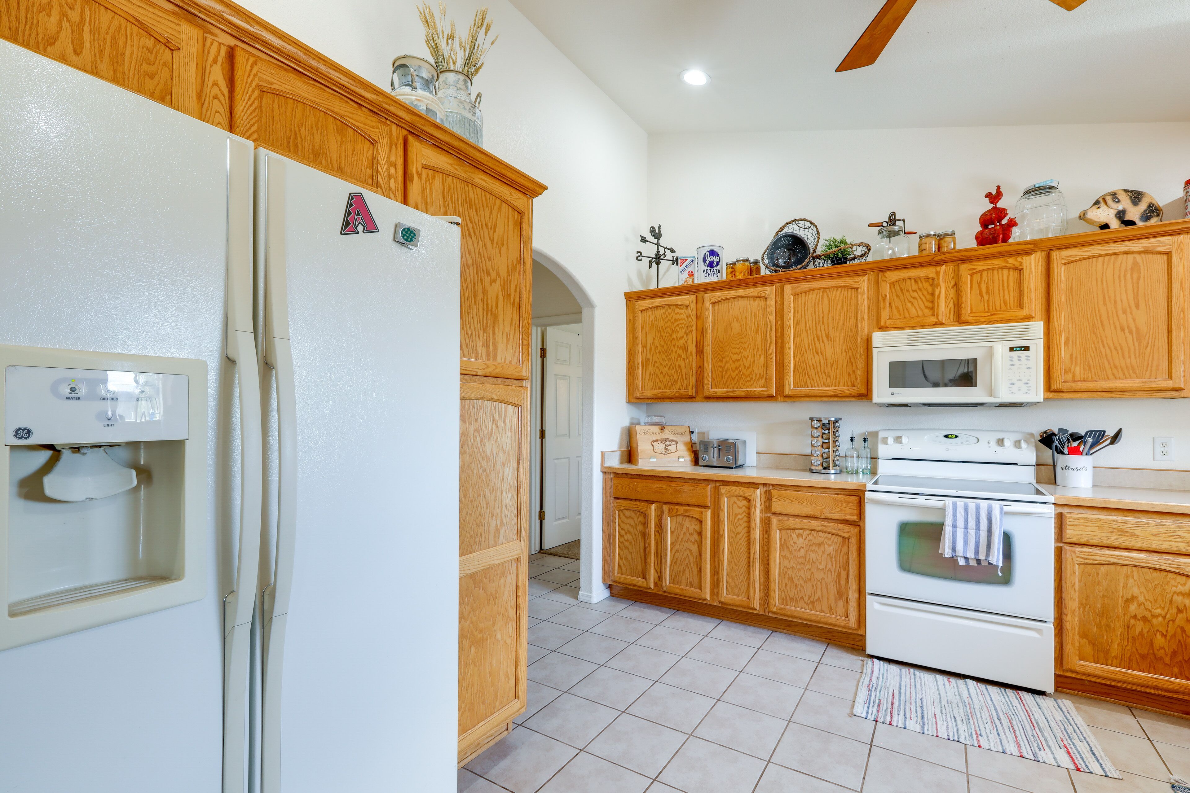 Flagstaff Vacation Rental w/ Yard & Hot Tub