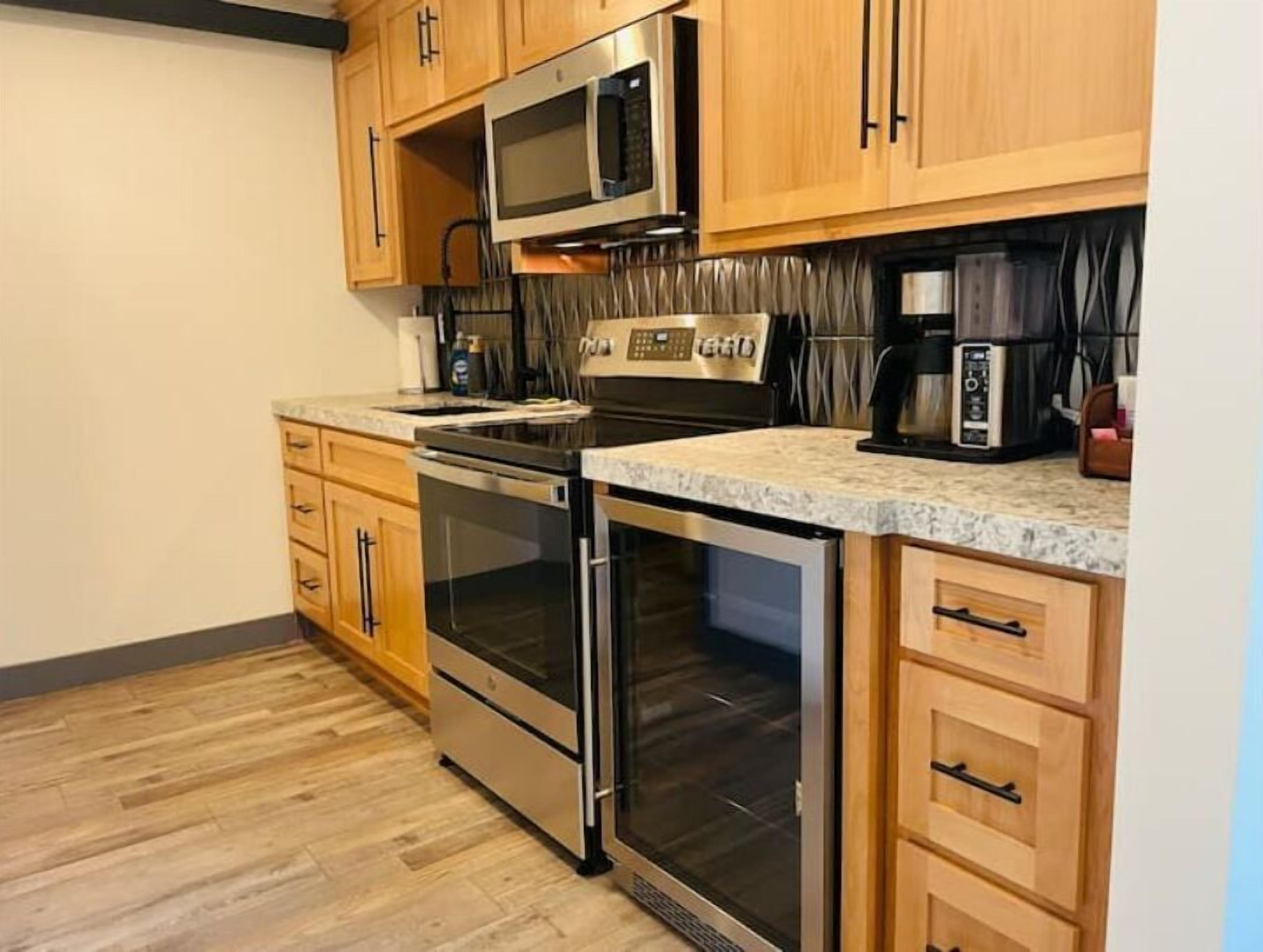 Miner’s Studio - Striking industrial modern