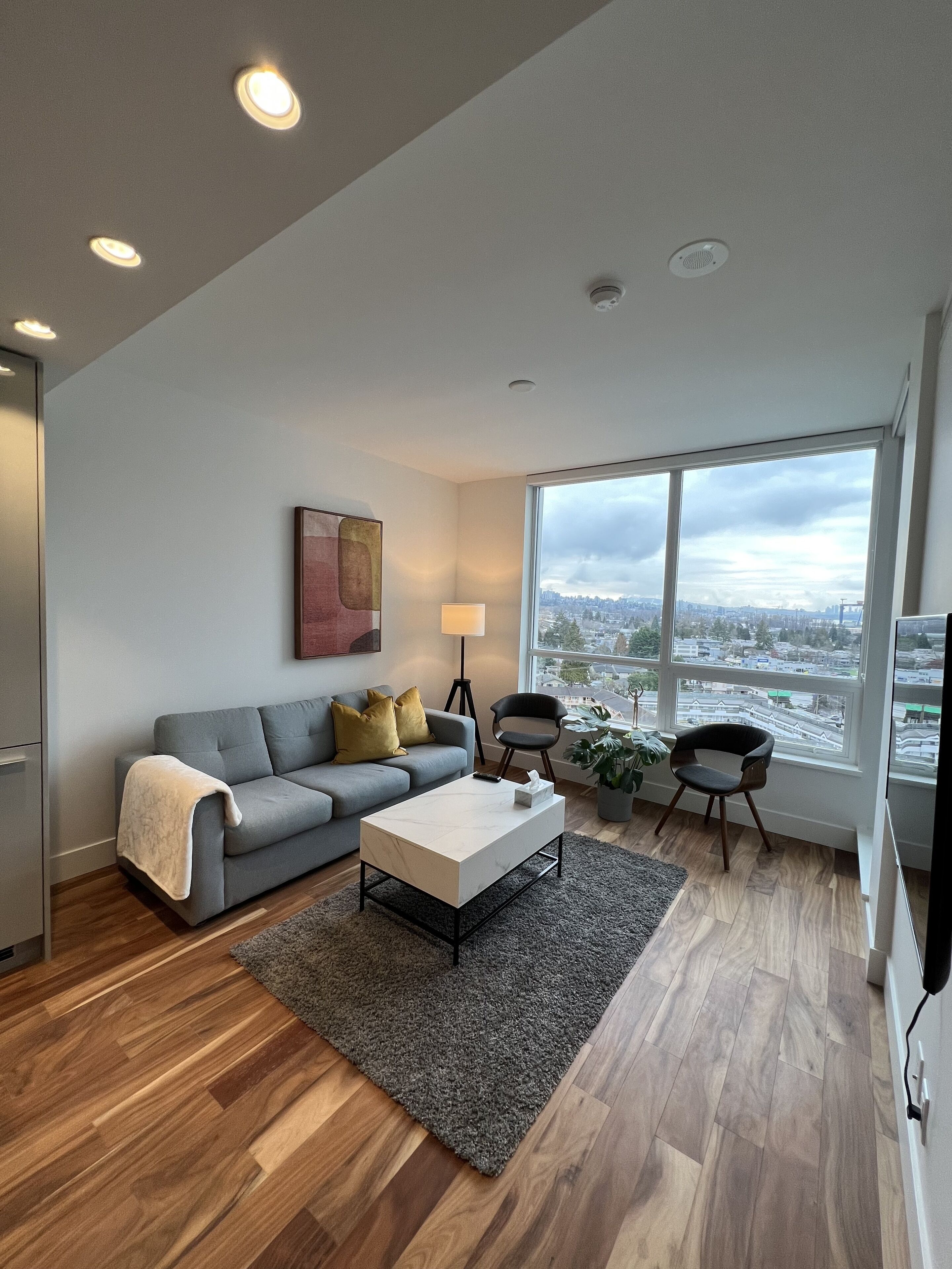 Resort Style Luxury North Van Condo With Pool & Fascinating Views