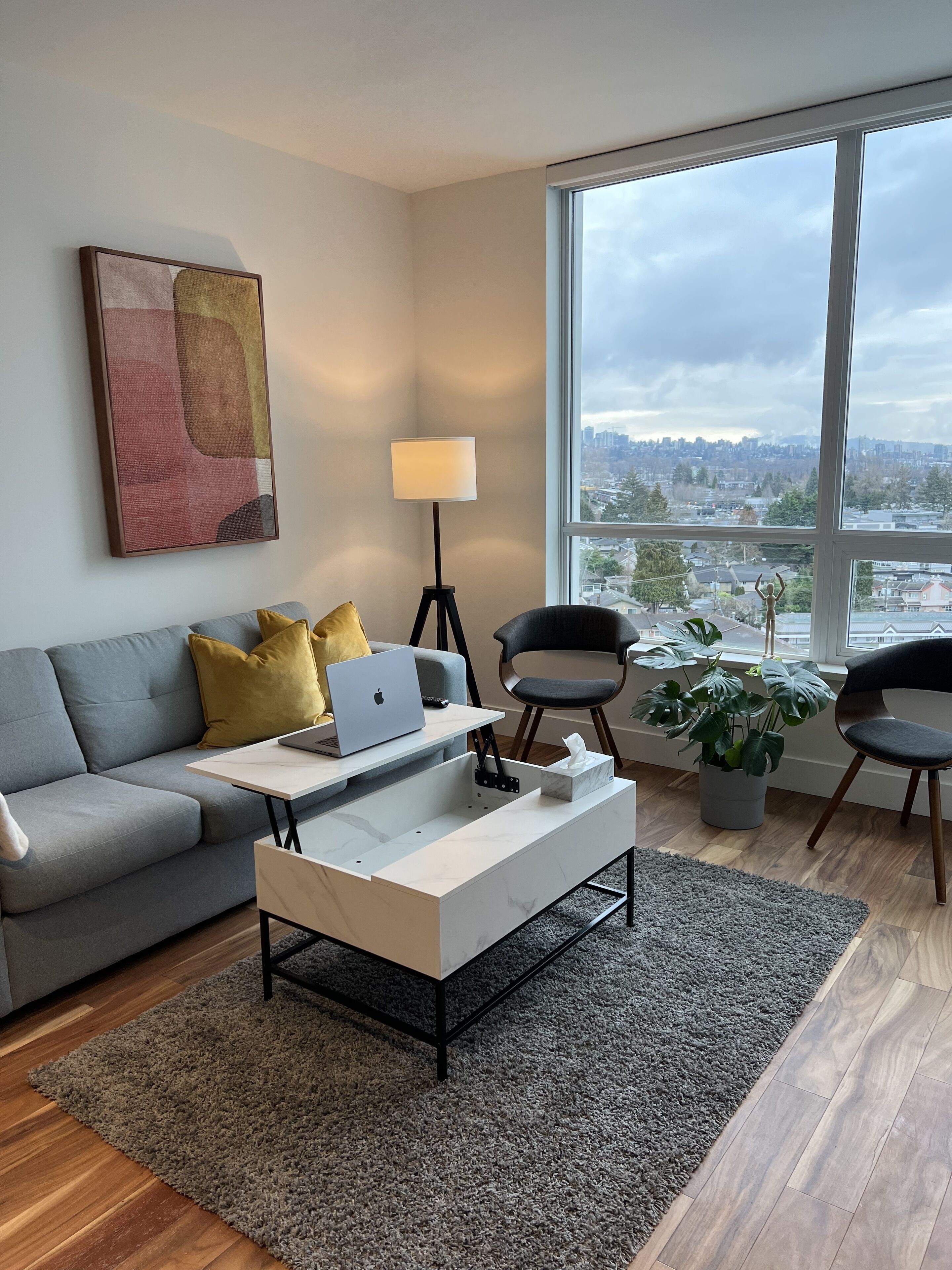 Resort Style Luxury North Van Condo With Pool & Fascinating Views