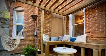 Solar Powered Crowe River Retreat with Kayak + paddle board rentals
