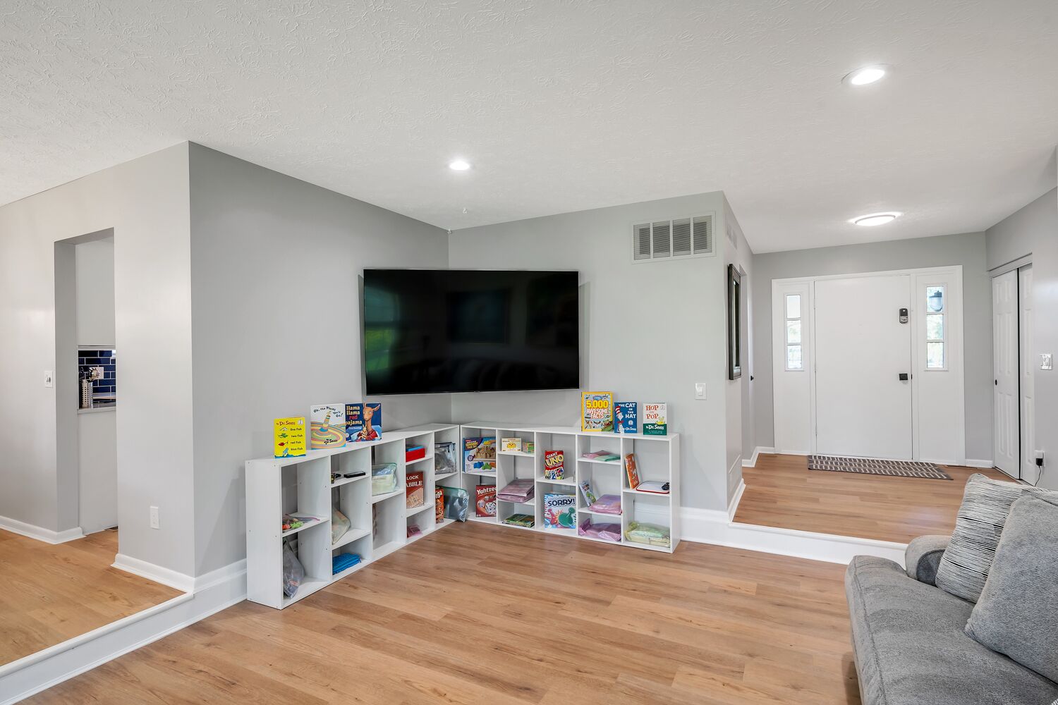 Family Friendly Home Near Kings Island, Great Wolf, Tennis, Golf, and More!