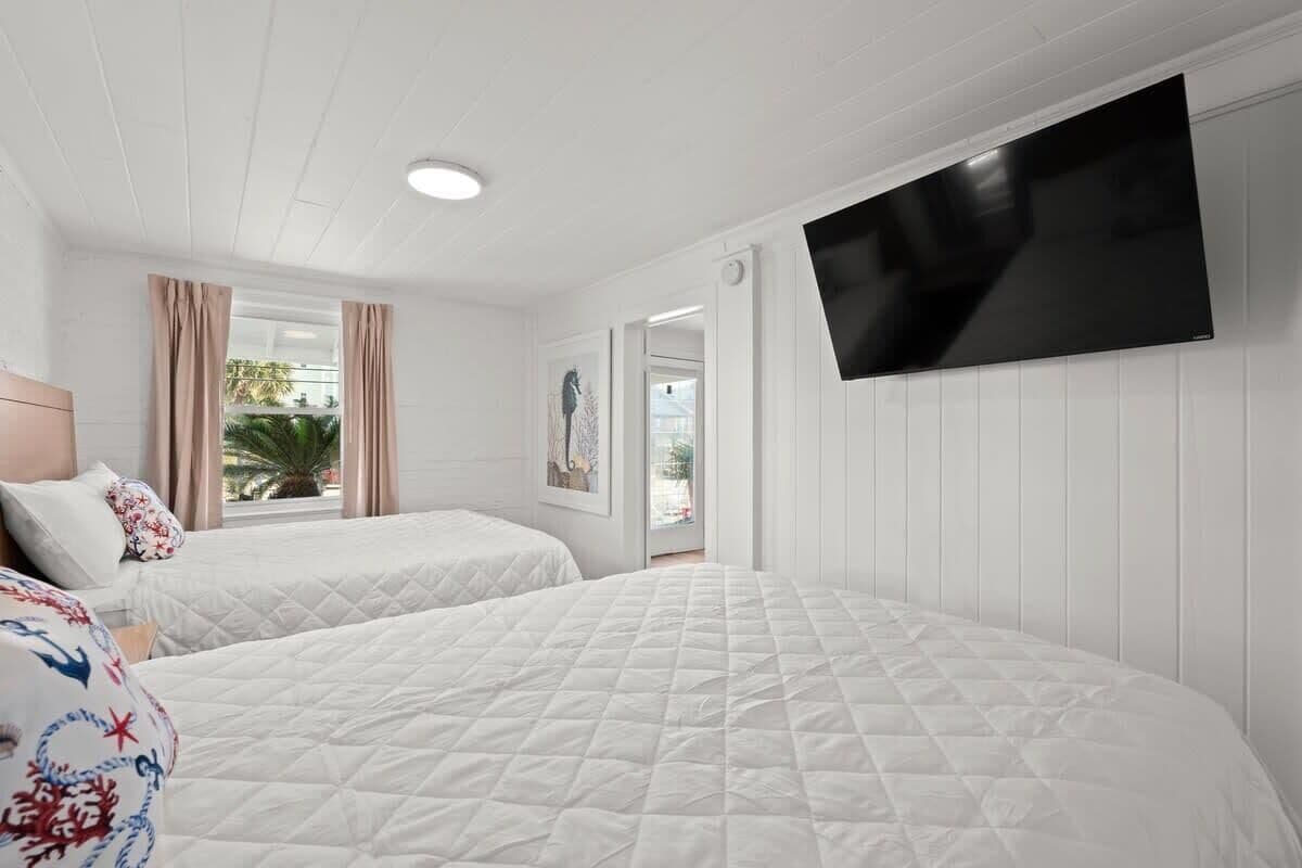 2 chambres, fer et planche à repasser, Wi-Fi, draps fournis