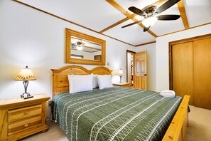 6 bedrooms, iron/ironing board, free WiFi, bed sheets