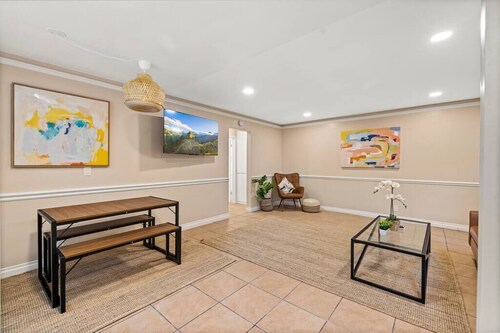 Newly Renovated One Bedroom Apartment in Funk Zone