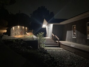 Exterior - Gorgeous mountain view - 3 minutes from Downtown Asheville (Asheville)
