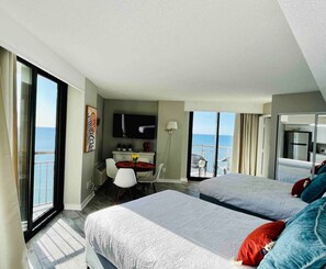 Desk, iron/ironing board, free WiFi, bed sheets - Ocean View Galore. Pets are welcome Oceanfront (Myrtle Beach)