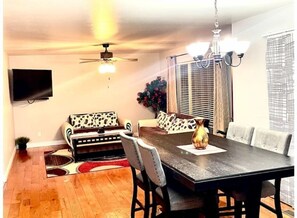 Dining - Peaceful land home (Aurora)