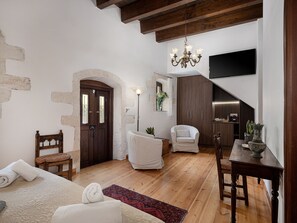 Deluxe Suite - Venetian Palace Chania (Chania)