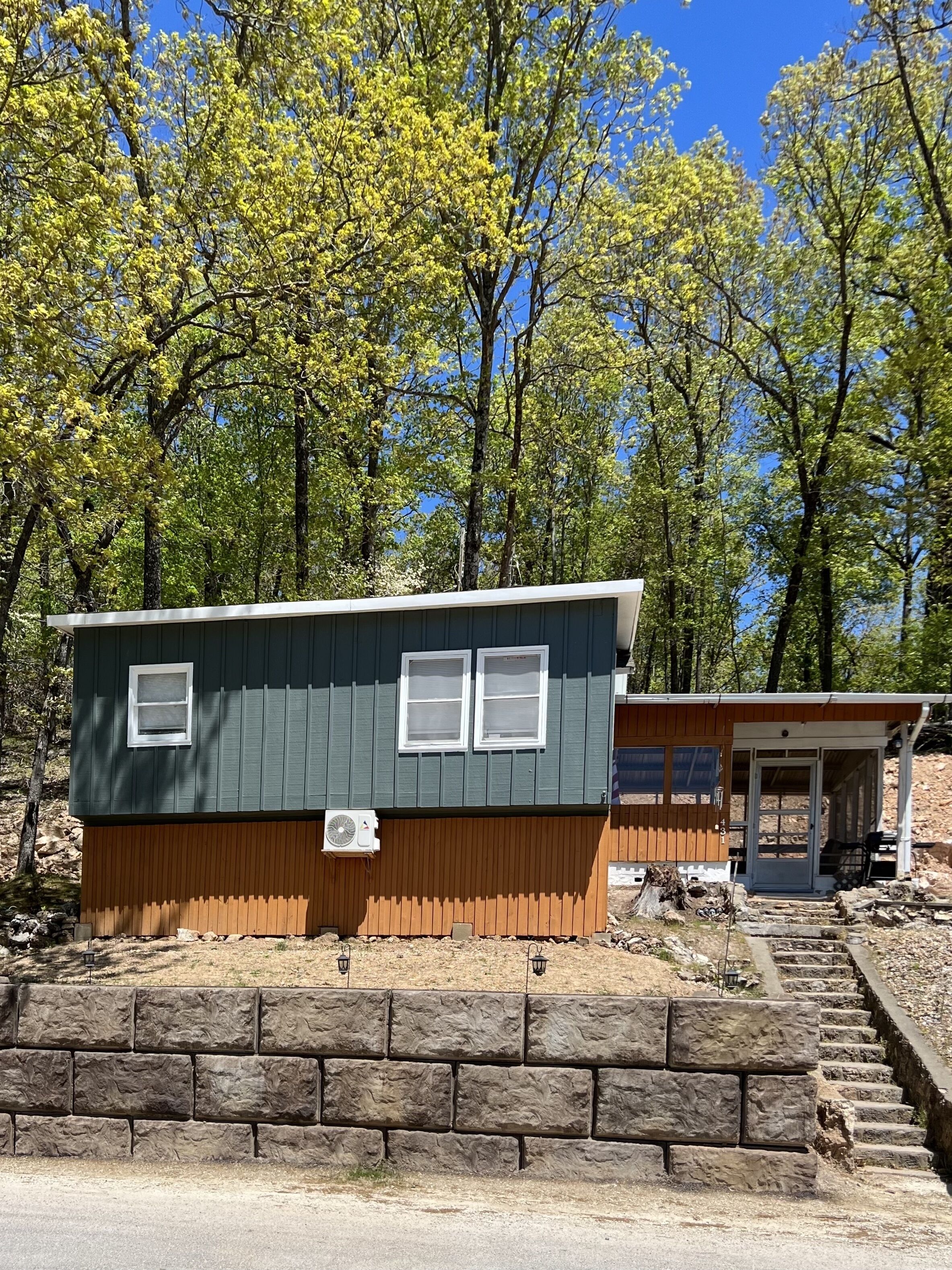 The Creek Cove Cabin at LOTO