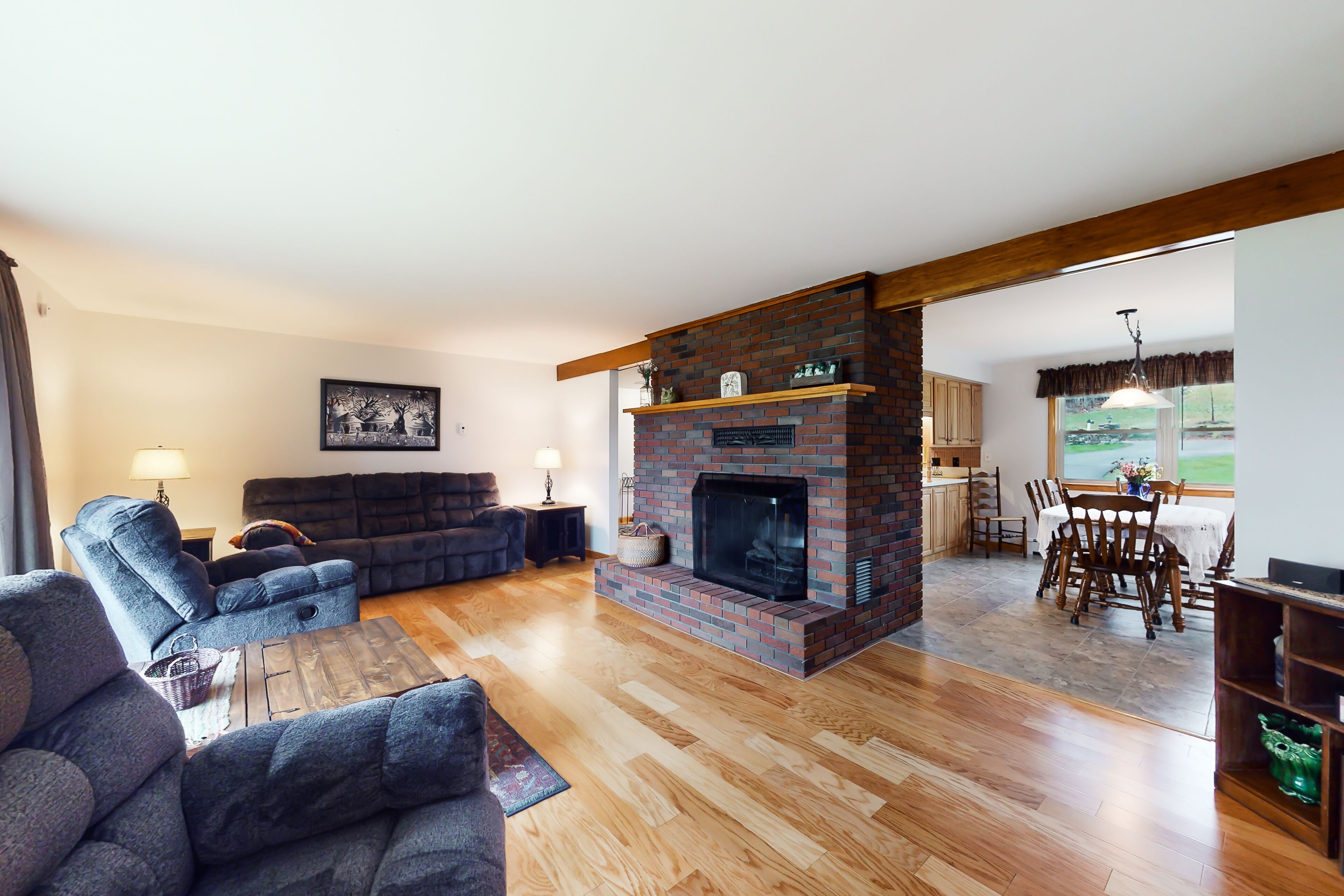 Lakefront home with private dock, firepit, grill, kayaks, canoes