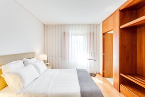 3 عدّة غرف نوم ومكواة/لوح كي وسرير سفر وواي فاي مجانًا